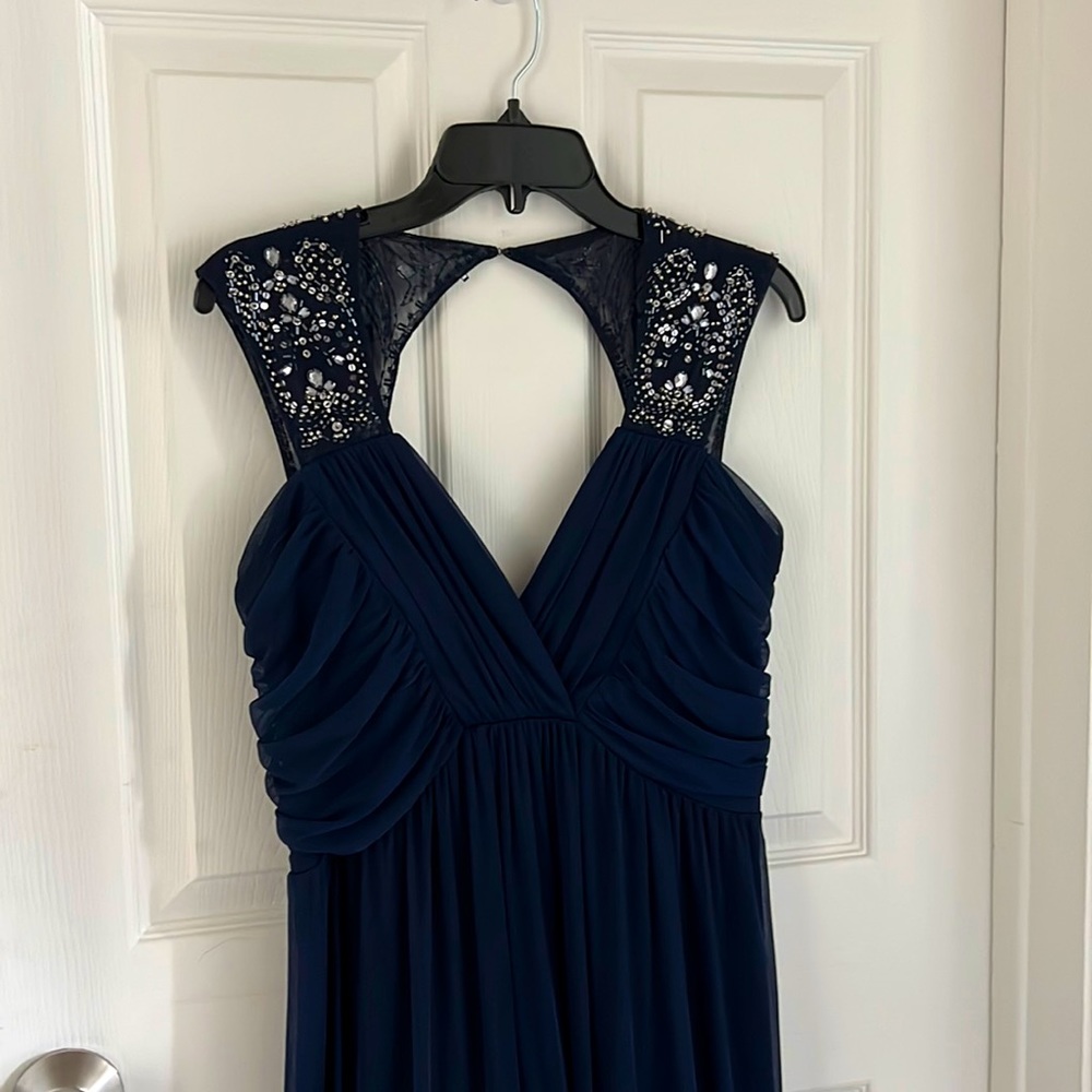 Is navy blue, 1 time used